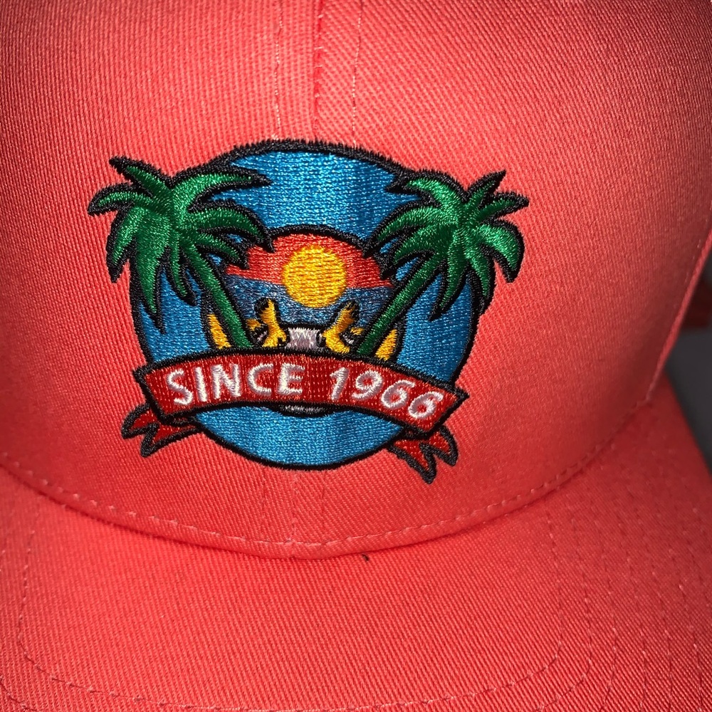>💜‼️SINCE 1966‼️ EMBROIDERED BEACH SUNSET DESIGN SNAPBACK BRAND NEW VANS